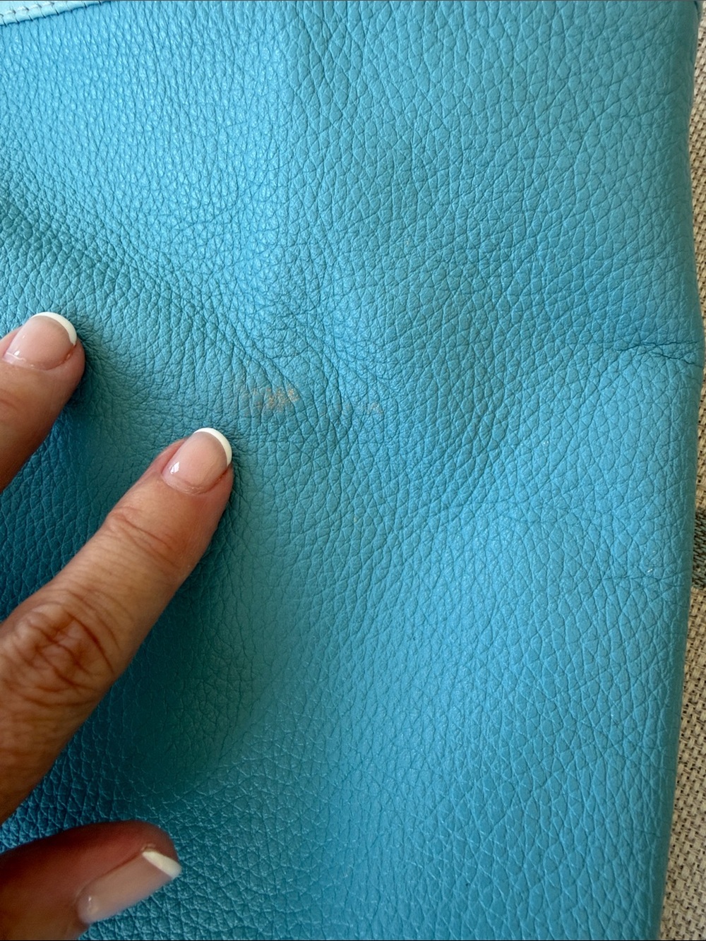 Tod’s Miky Y2K cerulean blue leather hobo bag w/dustbag, great vintage condition - Picture 14 of 16